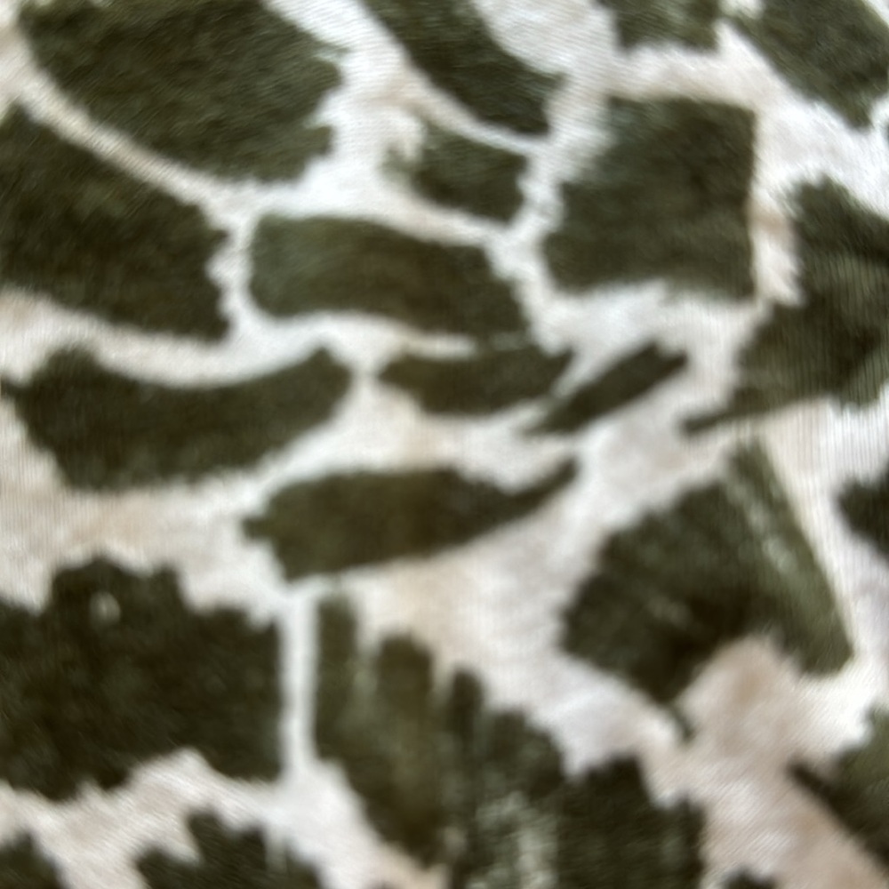Anthropologie Dark olive green and cream print top.Cute detailing from Maeve. - Picture 4 of 6